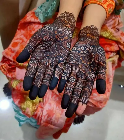 heavy-mehandi-work