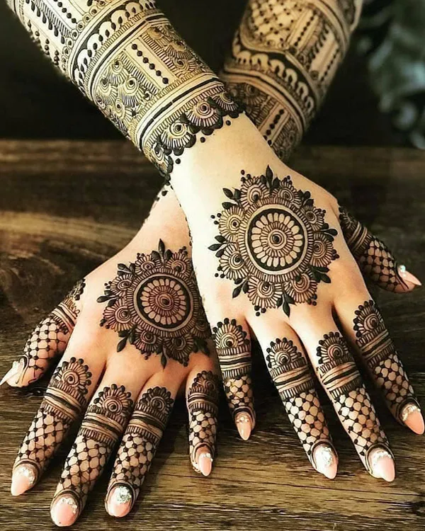 heavy-mehndi-design