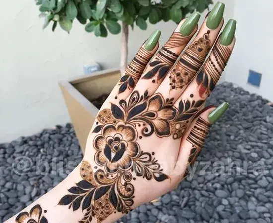 Stylish Mehandi